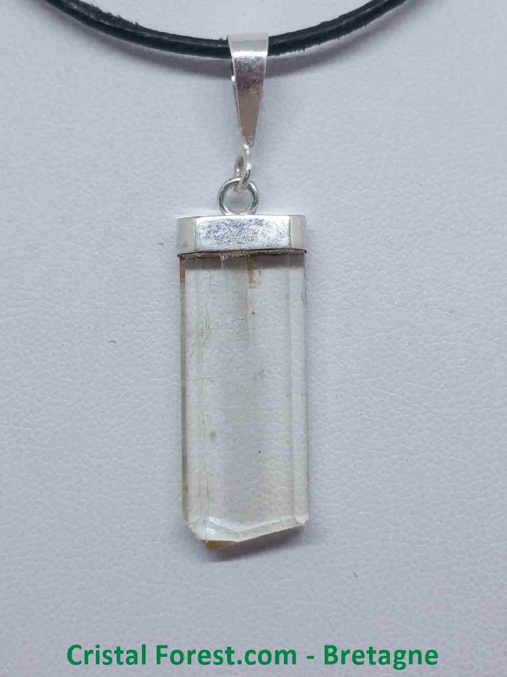 Hiddénite (Kunzite Verte) 